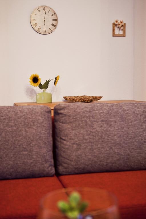 Ferienwohnung Auszeit Am Kurpark Bad Berka - Balkon - Ruhige Lage- Gratis Parkplatz & Wlan 객실 사진